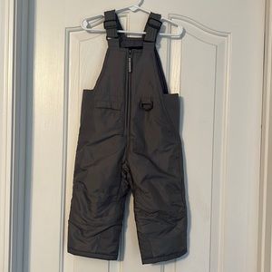AQ Explore The Unknown Gray Toddler Ski Bib Size 18 months